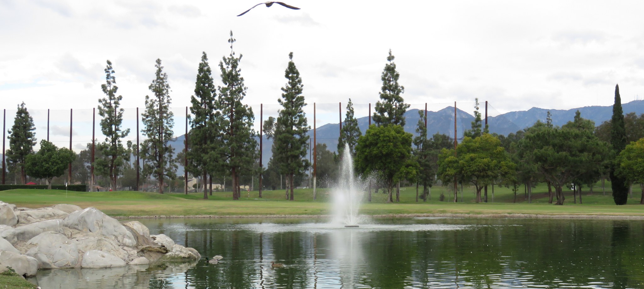 Almansor Park lake and fountain in Alhambra